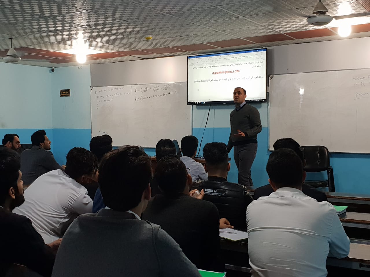 تصميم أنظمة كشف الحركة وكيفية استخدام حساسات الحركة