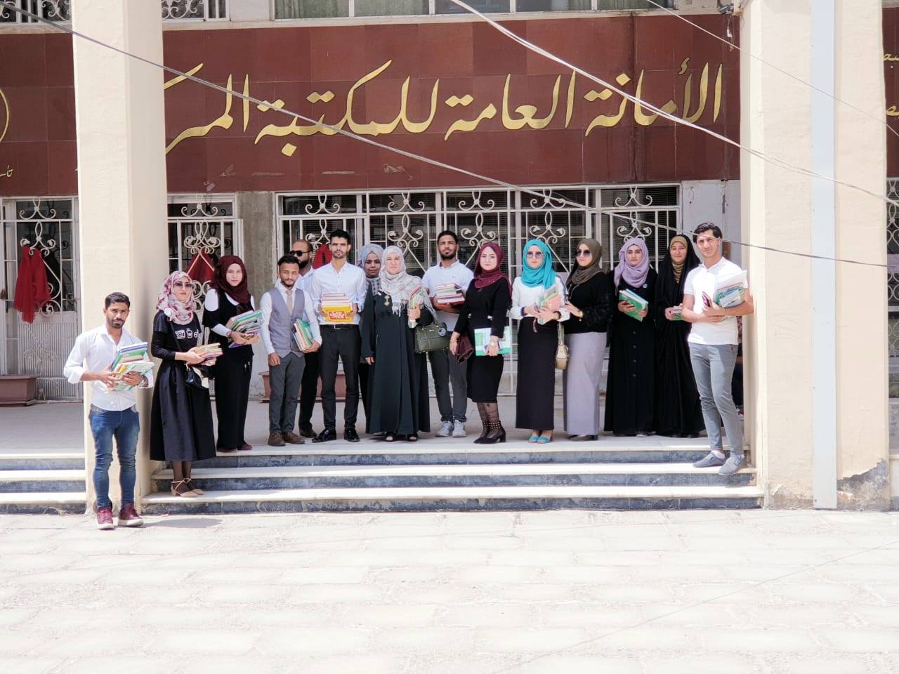 زيارة طلبة قسم اللغة الانكليزية الى المكتبة المركزية 